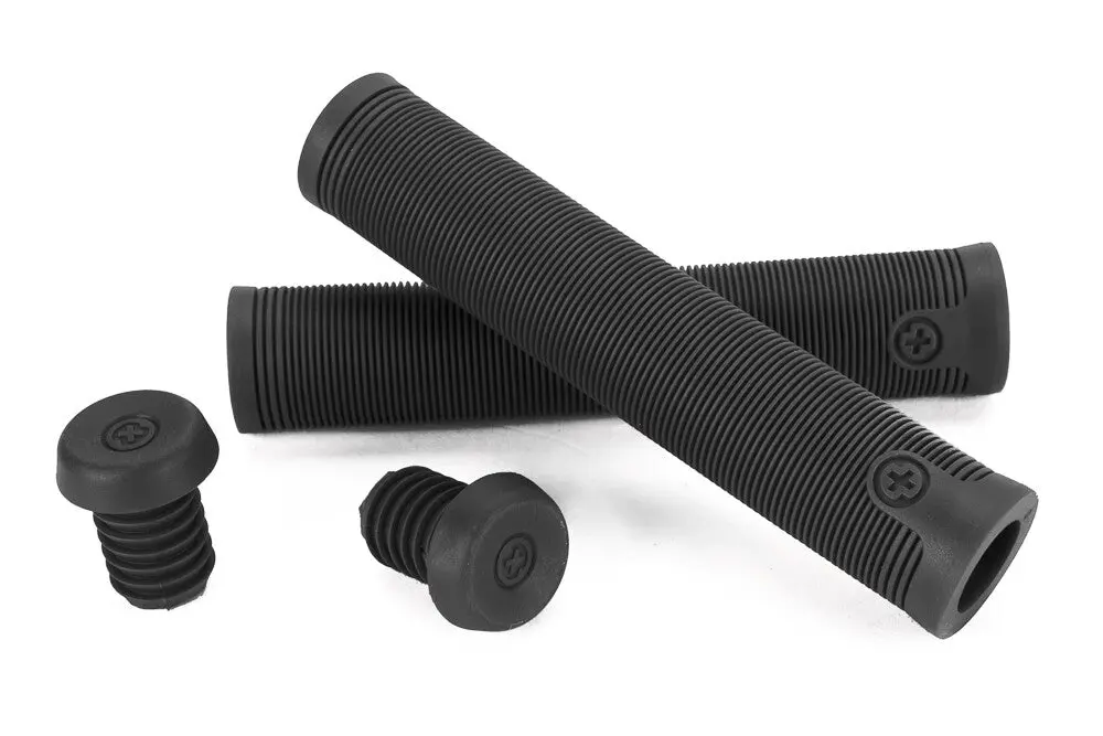 Salt Plus Xl Grips Black Flangeless 1