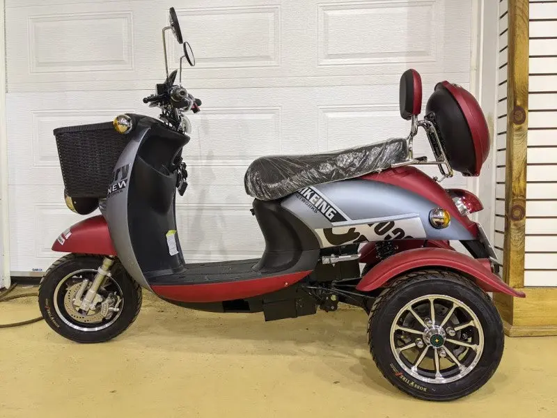 Gotrax The Volt Xg 72V 800W 3-Wheel Electric Scooter 1