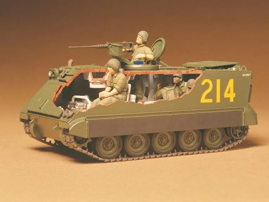 Tamiya 1/35 U.S. M113 A.P.C. Model Kit 1