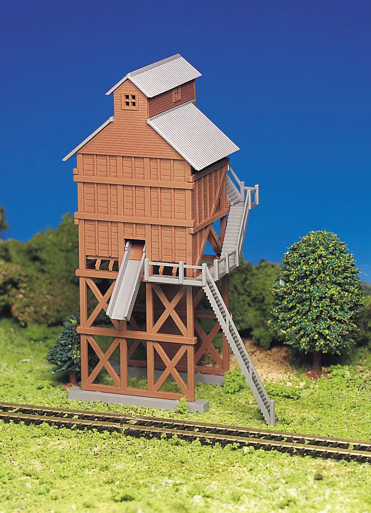 Bachmann Ho Coaling Station 1