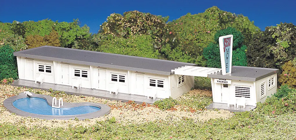 Bachmann Ho Motel With Pool 1