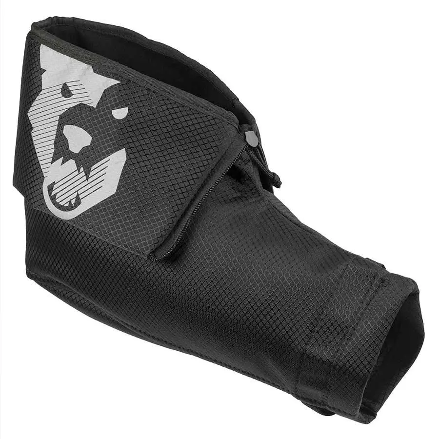 Wolf Tooth Single Track Pogie Blk Pair 1