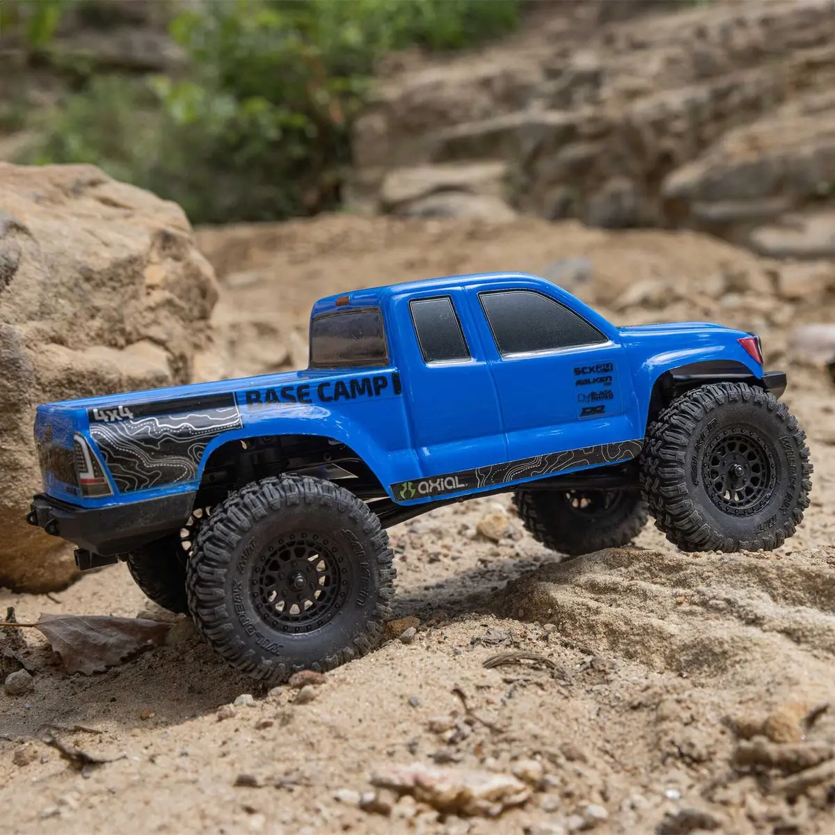 Axial Scx24 Base Camp 4Wd Rtr Micro Crawler: Blue 2