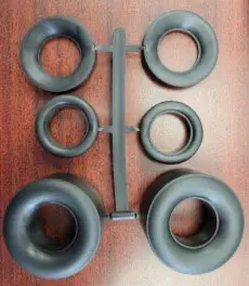 Atlantis Models 1/16 Funny Car Tire Set 1