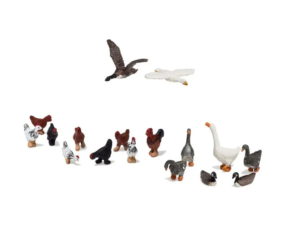 Woodland Scenics Ho Scale Animals: Geese And Chickens (17Pcs) 1