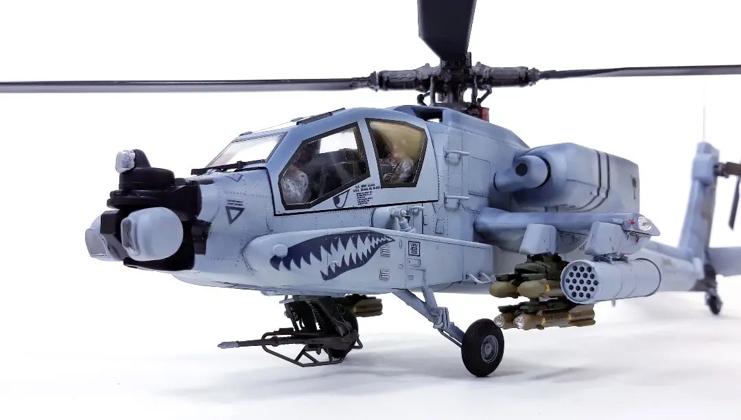 Academy Models 1/35 Ah-64A Ang "South Carolina" Chopper 1