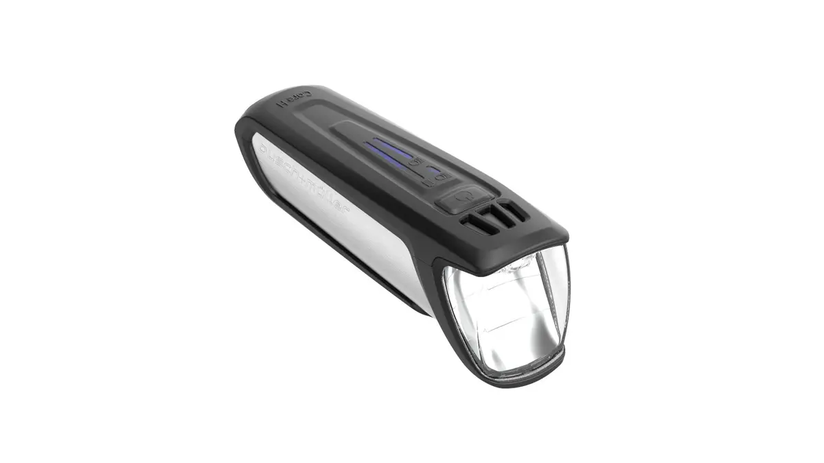 B&M Ixon Core 2 Highbeam + Brixxi 1