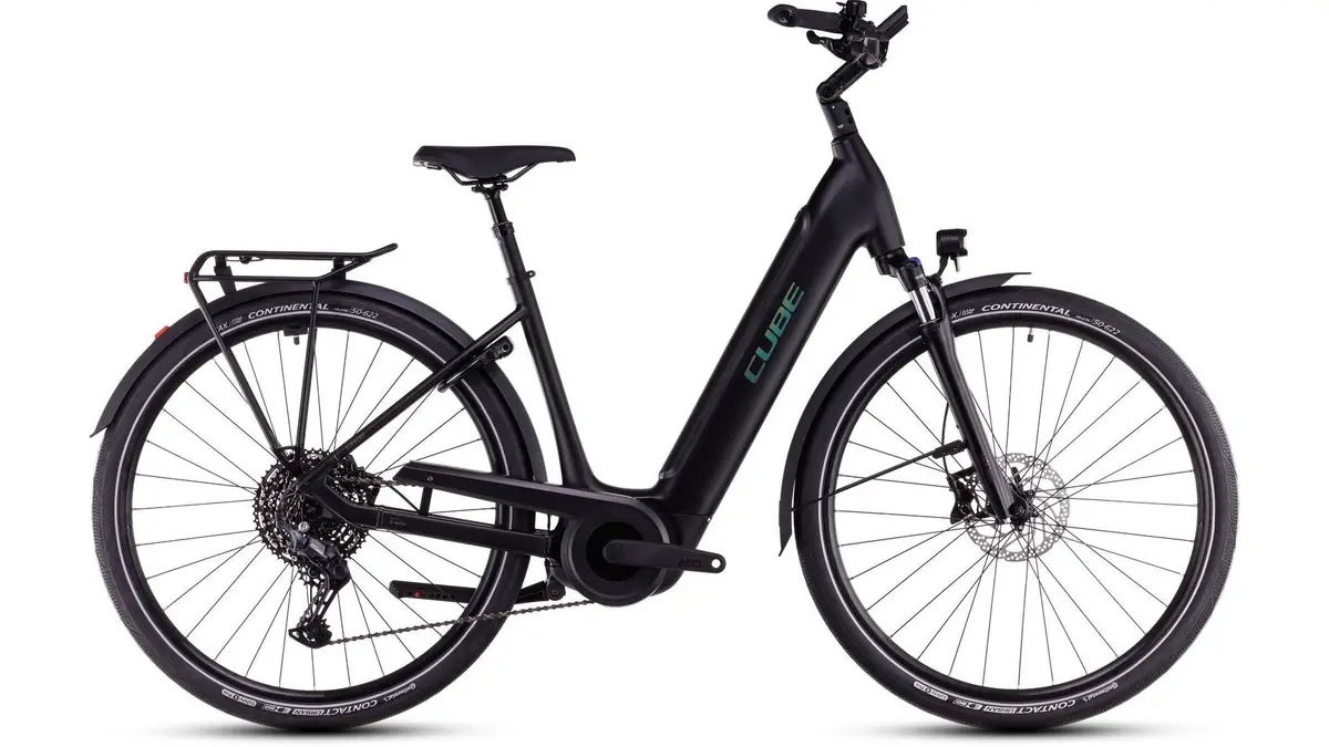 Cube Supreme Hybrid Pro 625 1