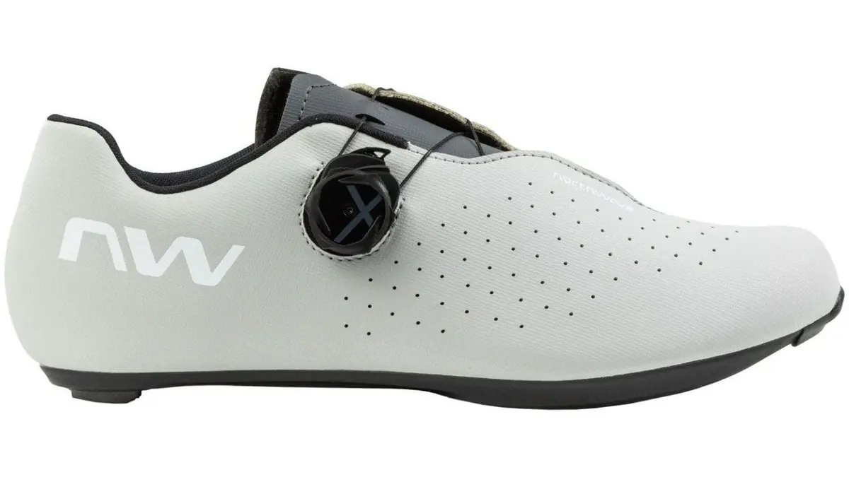 Northwave Sonic Plus Cycling Shoes – Men's Performance Fit - Image 2
