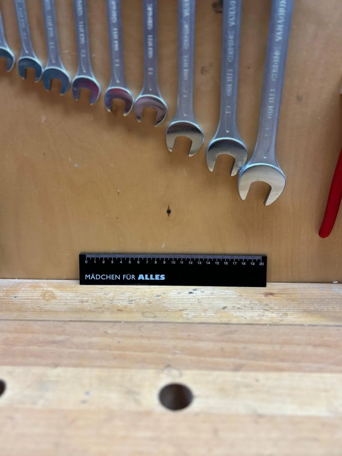 E+M Holzprodukte Gmbh Werksverkauf Lineal 20Cm 1