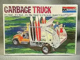 Monogram Garbage Truck 1/24 Model Kit 1