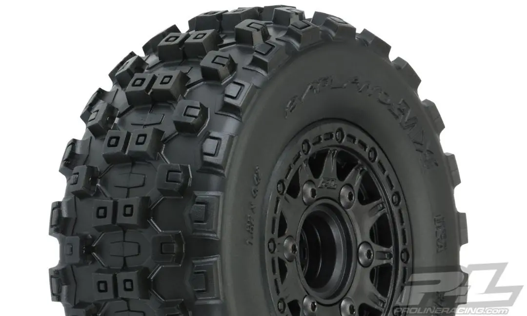 Pro-Line Badlands Sc 2.2/3.0” M2 (Medium) All Terrain Tires: Slash 2Wd/4Wd 1
