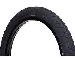 Primo Wall Tire 26" X 2.35” Black 1