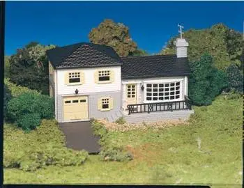 Bachmann Ho Split Level House 1