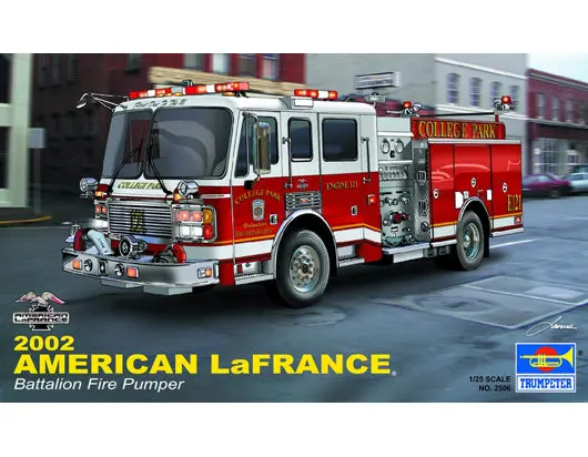 Trumpeter 1/25 Lafrance Eagle Fire Pumper Model Kit 1