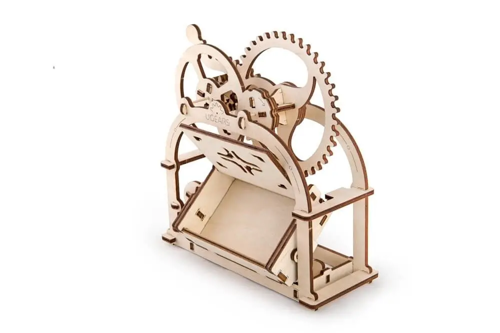 Ugears Mechanical Box - 61 Pieces 1
