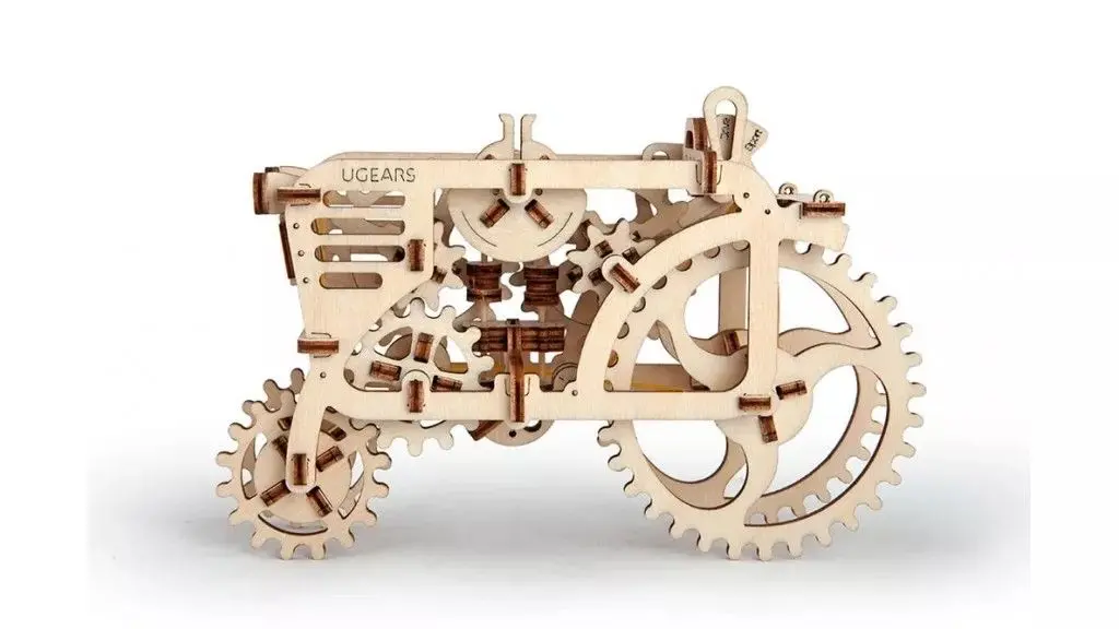 Ugears Tractor - 97 Pieces (Easy) 1