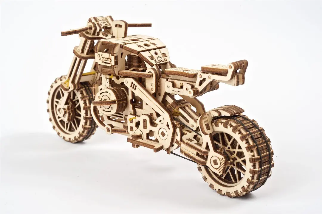 Ugears Model Scrambler Ugt-10 W/ Sidecar 1