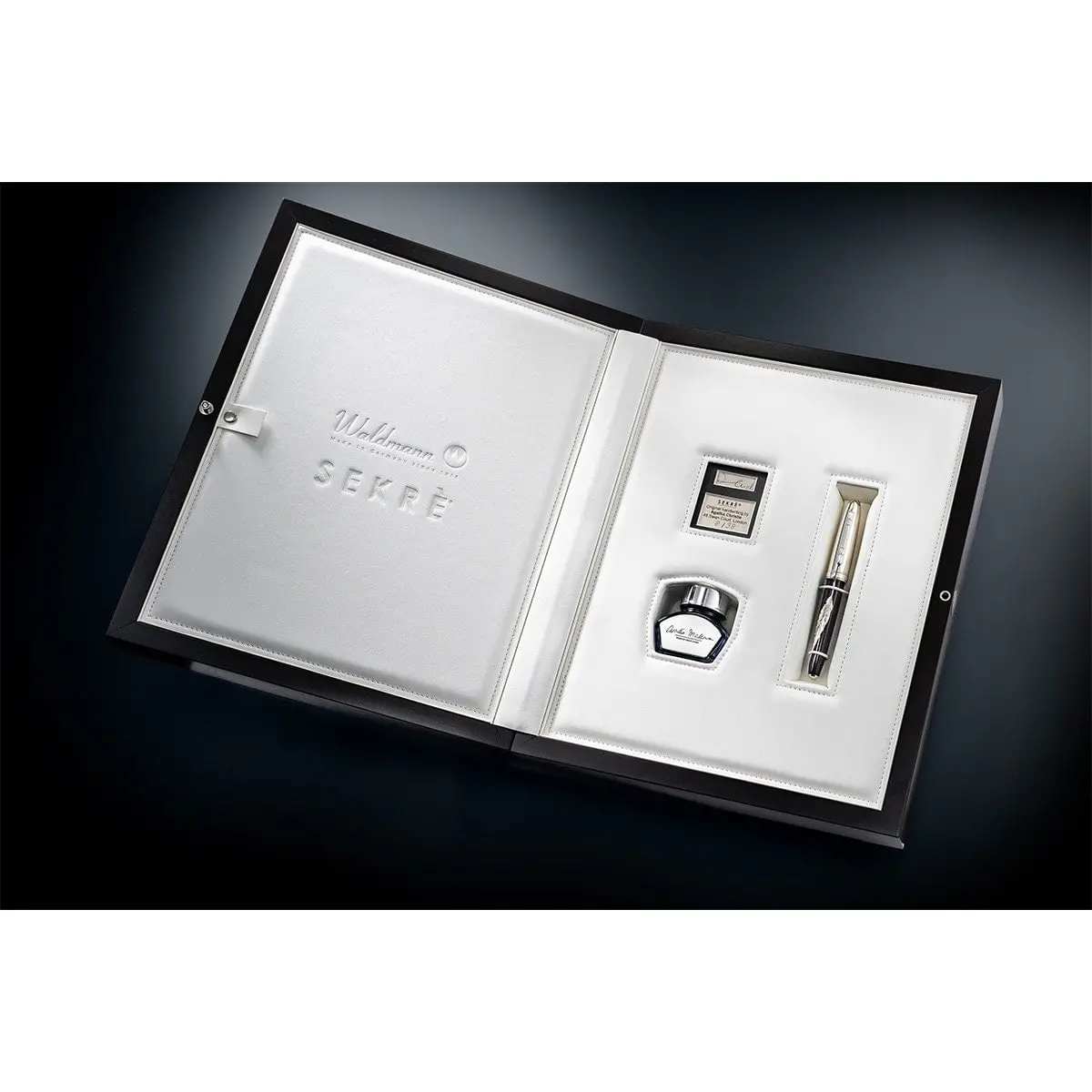 Waldmann & Sekrè, Füller Dame Of The Swan Court, Limited - 18 Karat Goldfeder 1